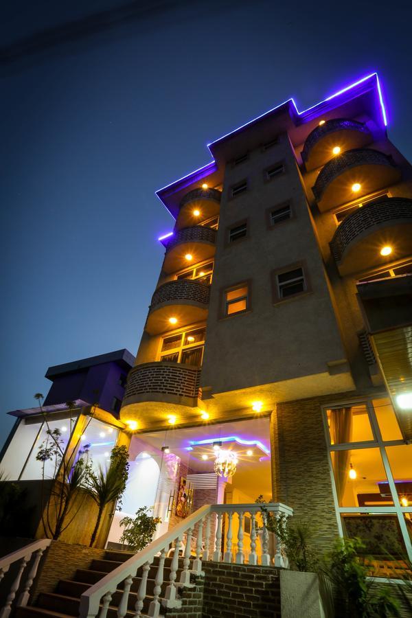 White House Addis Hotel ภายนอก รูปภาพ