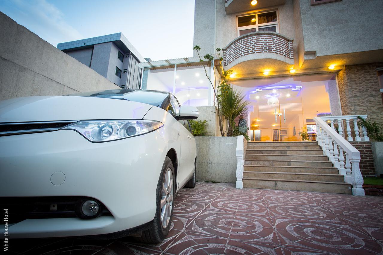 White House Addis Hotel ภายนอก รูปภาพ