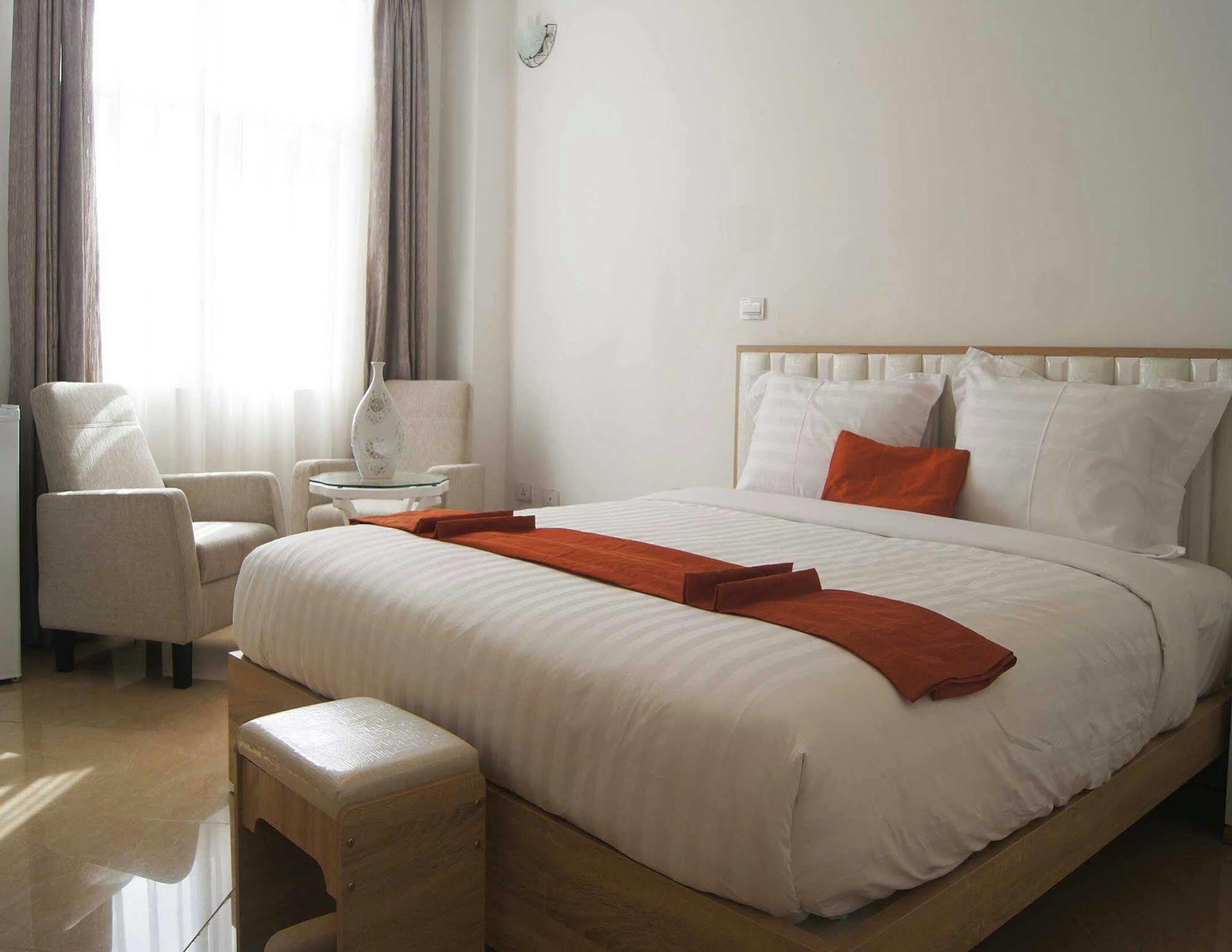 White House Addis Hotel ภายนอก รูปภาพ